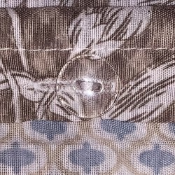 Parure de lit taupe avec motifs bouton transparent